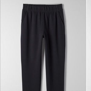 NWT Aritzia Rocket Pant